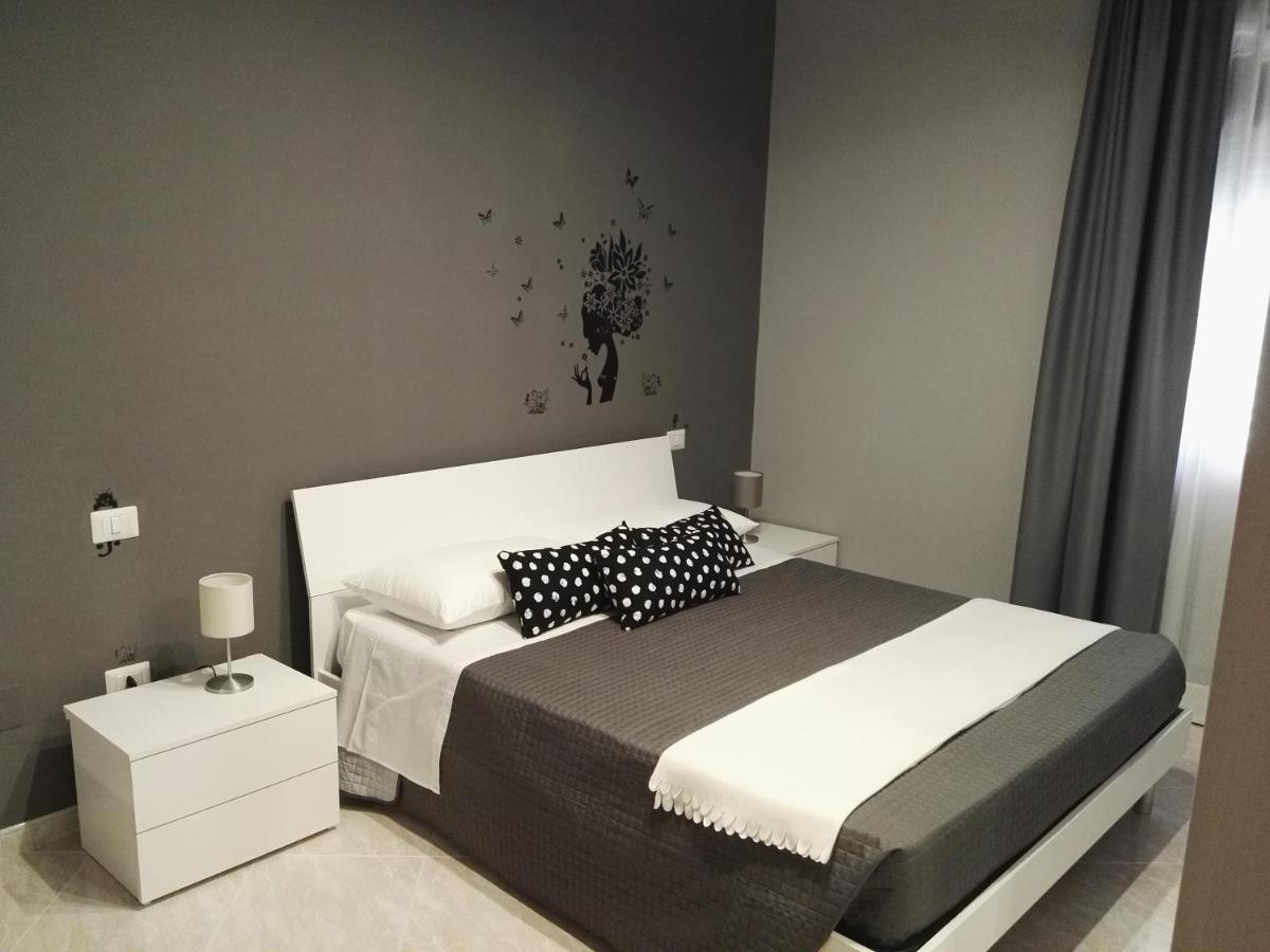 B&B Black-And-White Gallipoli Εξωτερικό φωτογραφία